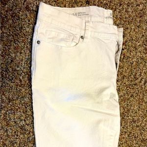 Ladies Liz Claiborne jeans size 14